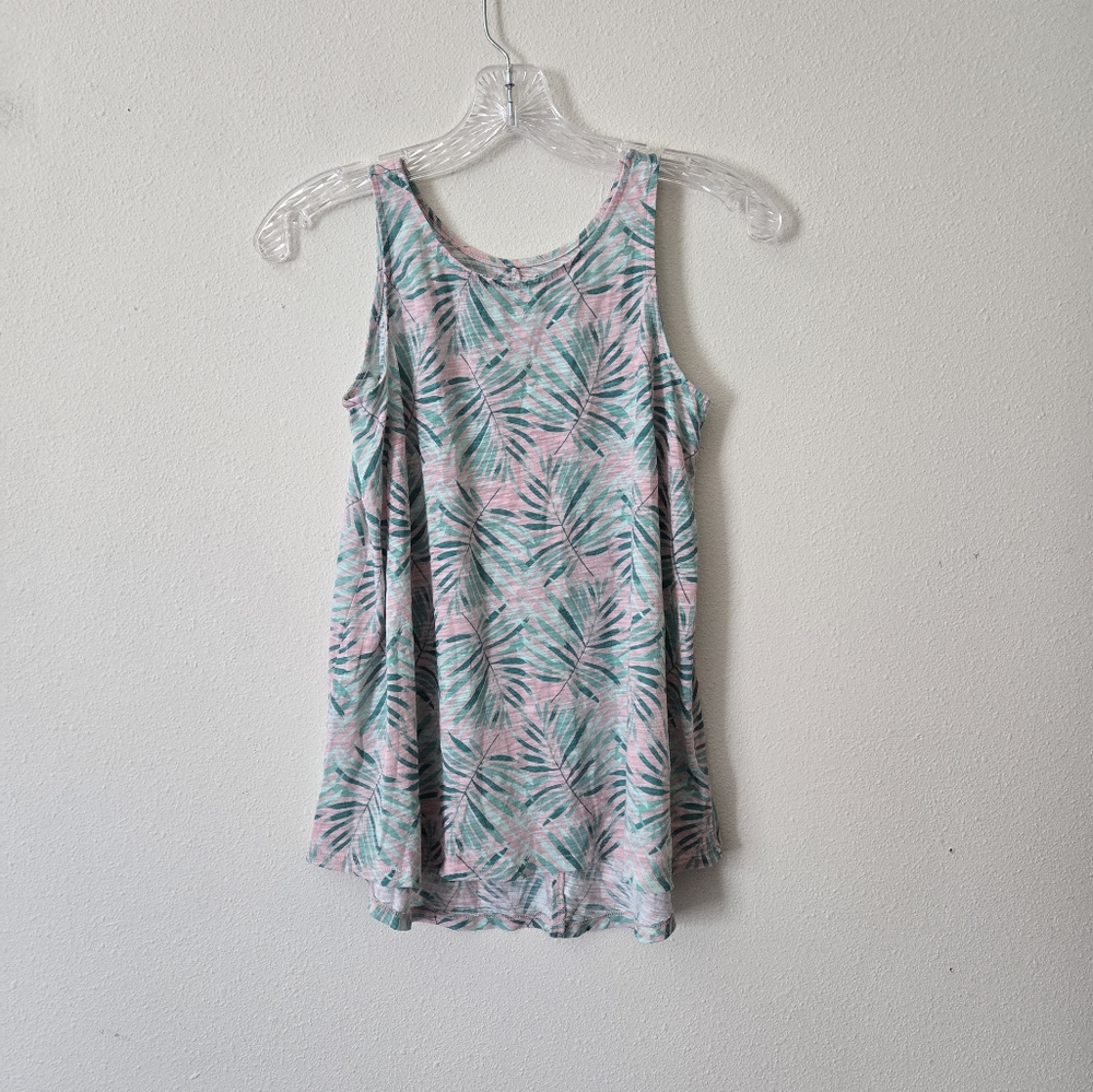 Palm tree tank
